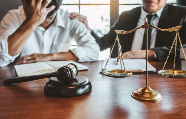Cuánto tarda un juicio laboral en Argentina y cómo acelerar el proceso (Guía 2025 – Lanús)